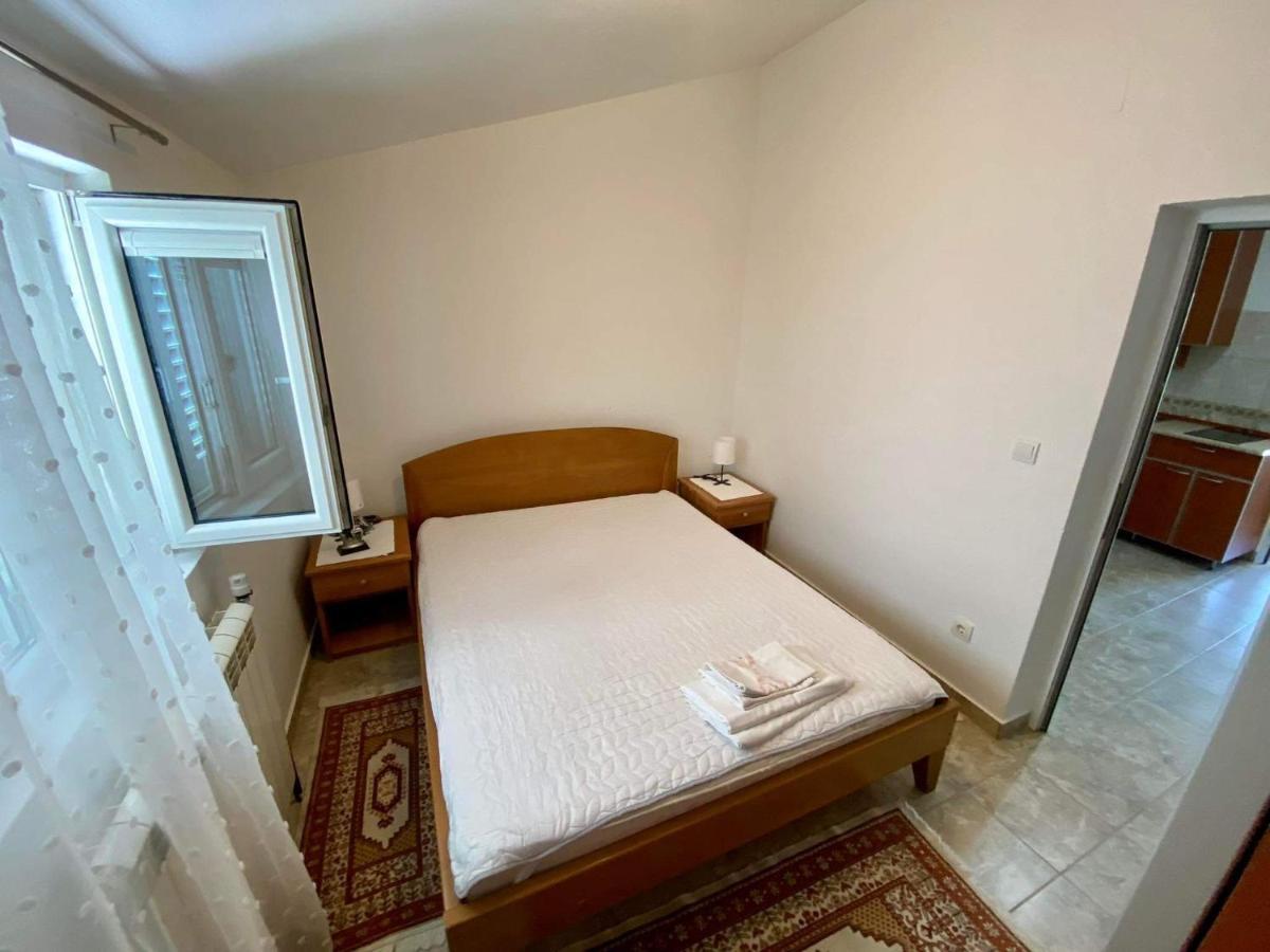 Apartament Apartman Slavica Kotor Zewnętrze zdjęcie